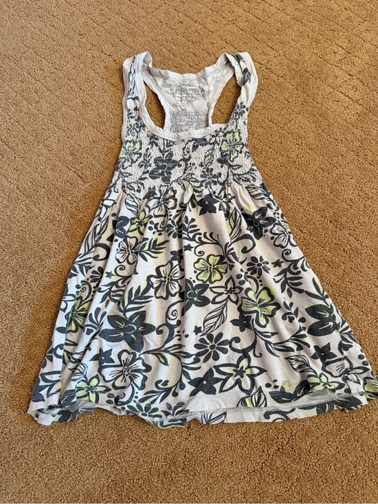 Arizona Jean Company Tops - Arizona Floral multicolor Babydoll Tank Women’s Size Small